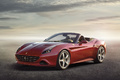 Ferrari California T - rouge - 3/4 avant gauche