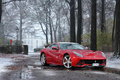 Ferrari F12 Berlinetta rouge 3/4 avant droit