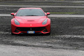 Ferrari F12 Berlinetta rouge face avant
