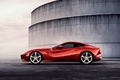Ferrari F12 Berlinetta - rouge - profil gauche