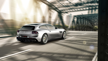 Ferrari GTC/4 Lusso T gris 3/4 arrière droit travelling