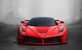 Ferrari LaFerrari rouge face avant