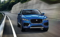 Jaguar F-Pace - Bleu - 3/4 avant droit dynamique