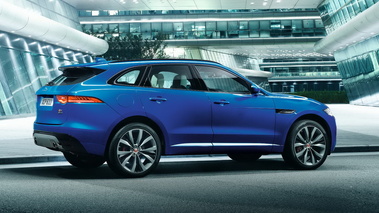Jaguar F-Pace - Bleu - Profil droit