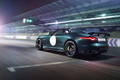 Jaguar F-Type Project 7 - bleue - 3/4 arrière gauche dynamique; de nuit