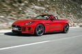 Jaguar F-Type S V8 rouge 3/4 avant gauche travelling 2