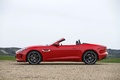 Jaguar F-Type S V8 rouge profil