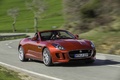 Jaguar F-Type V6 S rouge 3/4 avant droit filé 2