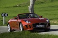 Jaguar F-Type V6 S rouge 3/4 avant droit filé 3