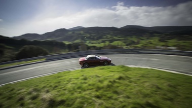 Jaguar F-Type V6 S rouge filé capoté