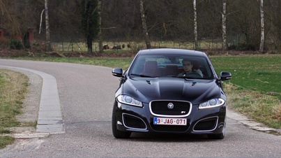 Jaguar XFR MkII noir vue de la face avant