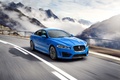 Jaguar XFR-S bleu 3/4 avant droit travelling 2