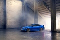 Jaguar XFR-S bleu 3/4 avant gauche