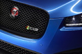 Jaguar XFR-S Sportbrake - bleu - détail, calandre