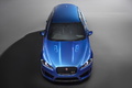 Jaguar XFR-S Sportbrake - bleu - face avant, vue de haut