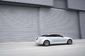 Jaguar XJ Ultimate blanc profil travelling