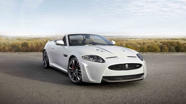 Jaguar XKR-S Convertible blanc 3/4 avant droit 2