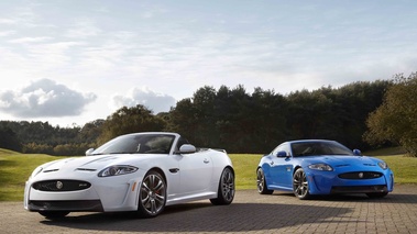 Jaguar XKR-S Convertible blanc & XKR-S bleu