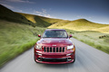 Jeep Grand Cherokee SRT-8 rouge face avant travelling 2
