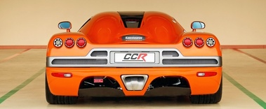 Koenigsegg CCR orange face arrière