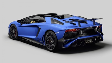 Lamborghini Aventador LP750-4 SV Roadster - Bleue - 3/4 arrière gauche