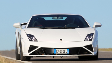 Lamborghini Gallardo LP560-4 MkII blanc face avant