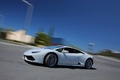 Lamborghini Huracan LP610-4 blanc 3/4 avant gauche travelling penché