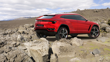 Lamborghini Urus Concept - rouge - 3/4 arrière droit