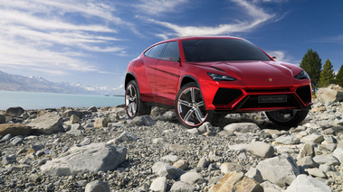 Lamborghini Urus Concept - rouge - 3/4 avant droit