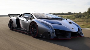 Lamborghini Veneno - 3/4 avant droit, dynamique