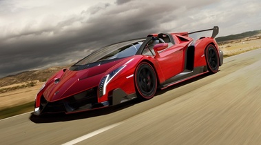 Lamborghini Veneno Roadster - rouge - 3/4 avant gauche dynamique