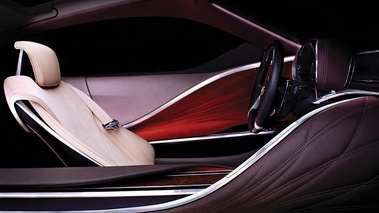 Lexus LF-LC rouge intérieur