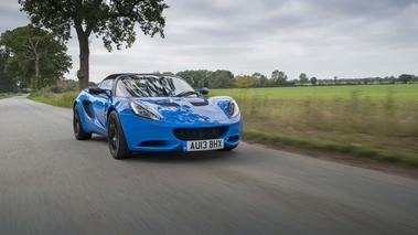 Lotus Elise S Club Racer bleu 3/4 avant droit travelling