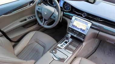 Maserati Quattroporte MY2013 marron intérieur 2