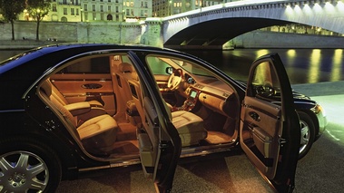 Maybach 57 noir intérieur