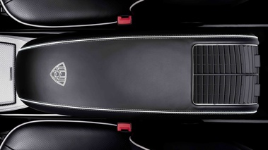 Maybach 57S noir accoudoir avant