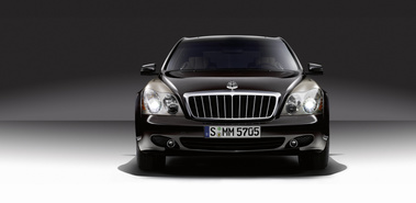 Maybach 57S Zeppelin marron/beige face avant