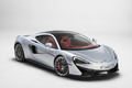 McLaren 570GT gris 3/4 avant droit