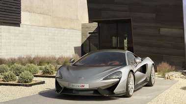 McLaren 570S gris 3/4 avant gauche