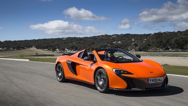 McLaren 650S Spider orange 3/4 avant droit travelling 2