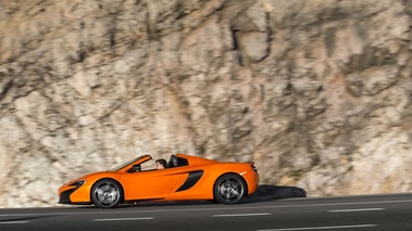 McLaren 650S Spider orange filé