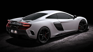 McLaren 675LT - Blanche - 3/4 arrière droit