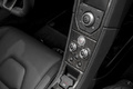 McLaren MP4-12C Spider console centrale debout