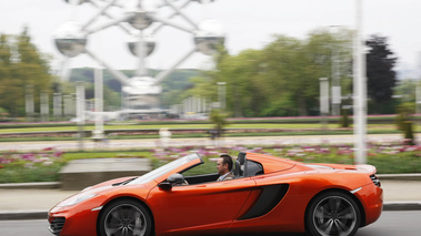 McLaren MP4-12C Spider orange filé 2