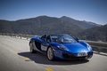 McLaren MP4-12C Spyder bleu 3/4 avant droit travelling