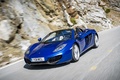 McLaren MP4-12C Spyder bleu 3/4 avant gauche travelling penché