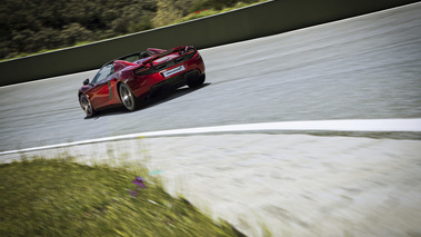 McLaren MP4-12C Spyder bordeaux 3/4 arrière gauche filé penché