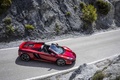 McLaren MP4-12C Spyder bordeaux profil vue de haut