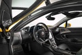 McLaren P1 jaune intérieur