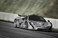 McLaren P1 - mulet camouflé - 3/4 avant gauche, dynamique